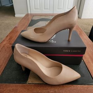 NWOT Vince Camuto Jaynita- pointed toe pump